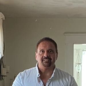 Meet your Posher, Larry